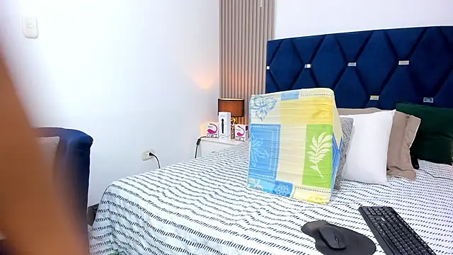 Snapshot of gabytyara2 chatting on November 17, 4:11 pm gabytyara2 online show from November 17, 4:11 pm