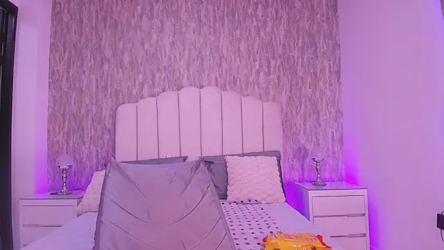 raven lilith  online show from March 31, 3:41 am