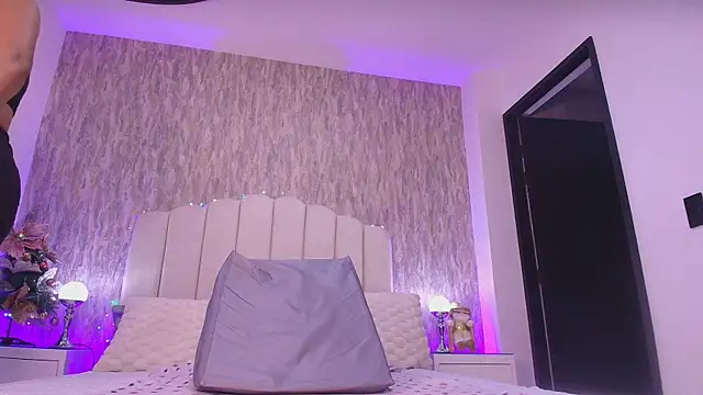 raven lilith  online show from December 21, 3:08 am