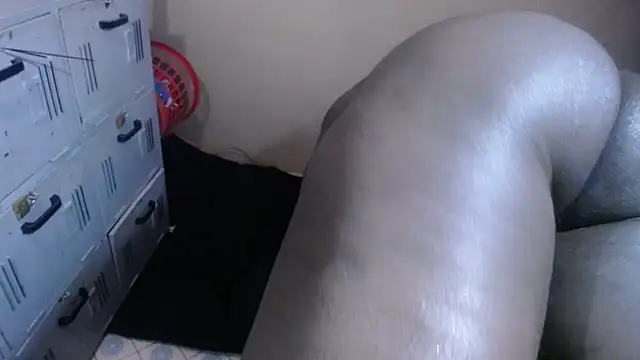 Snapshot of CatrinaGill chatting on January 7, 2:11 pm CatrinaGill online show from January 7, 2:11 pm