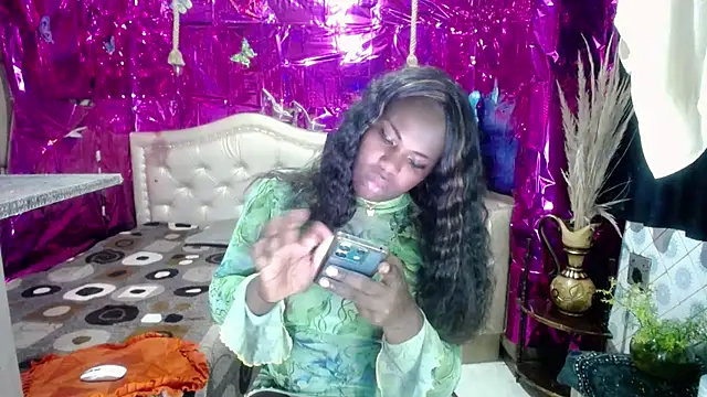 Snapshot of CatrinaGill chatting on January 9, 4:14 pm CatrinaGill online show from January 9, 4:14 pm