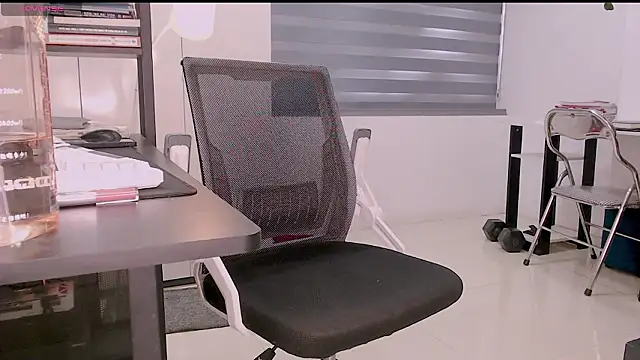 Shyn   online show from March 5, 7:05 am