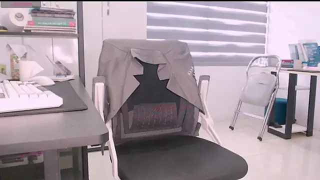 Shyn   online show from April 3, 5:14 am