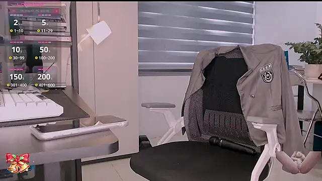 Shyn   online show from February 12, 3:17 am