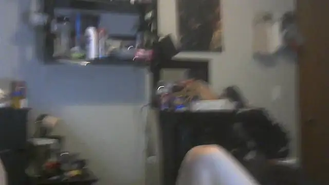 Snapshot of Deepsounding8585 chatting on February 22, 9:01 am Deepsounding8585 online show from February 22, 9:01 am