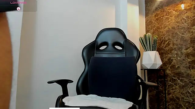 Snapshot of Petesevans chatting on November 24, 1:22 pm Petesevans online show from November 24, 1:22 pm