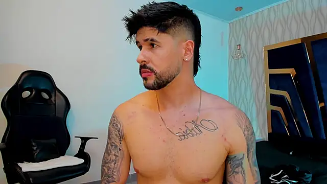 Snapshot of Petesevans chatting on October 29, 11:25 pm Petesevans online show from October 29, 11:25 pm