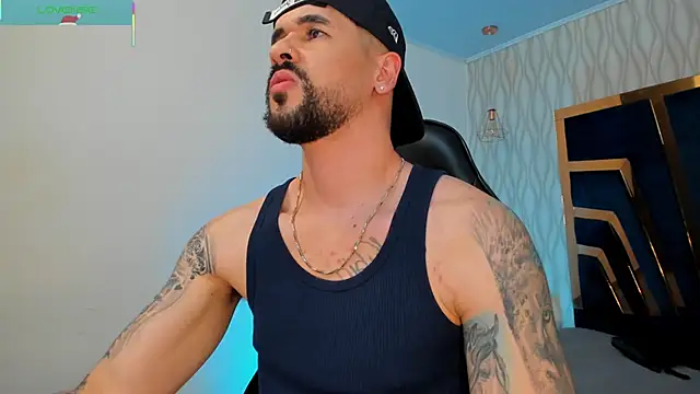 Snapshot of Petesevans chatting on December 1, 11:38 pm Petesevans online show from December 1, 11:38 pm