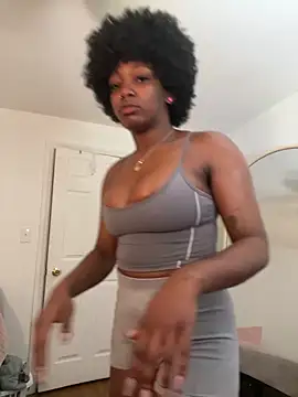 mochamimi online show from April 1, 10:05 am