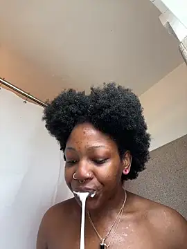 mochamimi online show from March 1, 5:13 pm