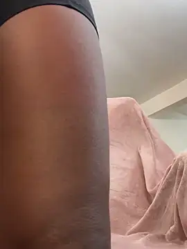 Snapshot of mochamimi chatting on December 14, 2:07 am mochamimi online show from December 14, 2:07 am