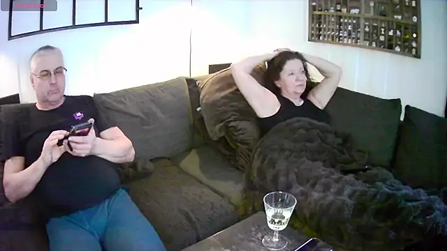 gillettegel online show from February 21, 3:03 pm