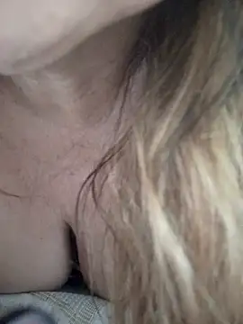 sua sub  online show from November 17, 4:55 pm