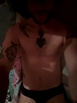 Snapshot of shehandme chatting on November 4, 10:46 pm shehandme online show from November 4, 10:46 pm