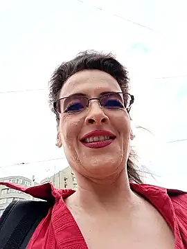 RebeccaNoble online show from May 16, 1:32 pm