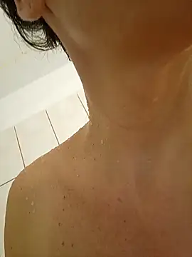 RebeccaNoble online show from November 18, 1:10 am