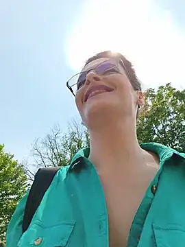 Snapshot of RebeccaNoble chatting on June 27, 12:22 pm RebeccaNoble online show from June 27, 12:22 pm