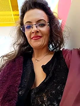 RebeccaNoble online show from November 8, 1:25 pm