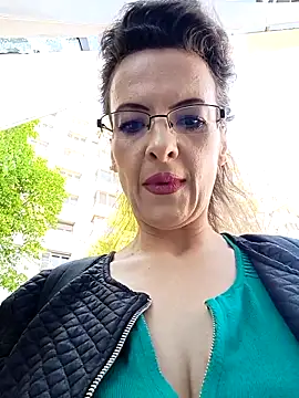 RebeccaNoble online show from May 5, 11:35 am