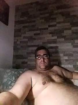 ADRIAN ADI40 online show from March 24, 4:29 pm