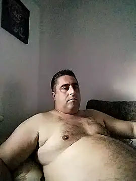 ADRIAN ADI40 online show from February 3, 3:06 pm