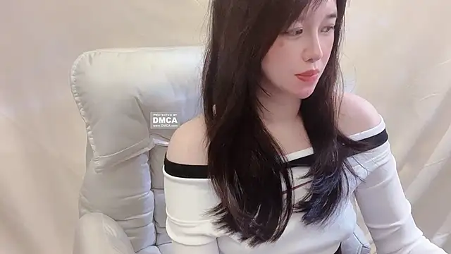 Tw Zoella online show from February 13, 3:23 pm