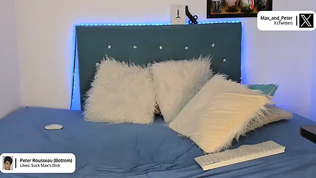 Snapshot of Max_and_Peter chatting on February 22, 10:42 pm Max and Peter online show from February 22, 10:42 pm