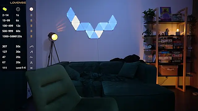 Snapshot of KeokiStar_ chatting on October 17, 7:04 pm KeokiStar online show from October 17, 7:04 pm