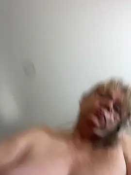 slutgold online show from February 12, 9:33 pm