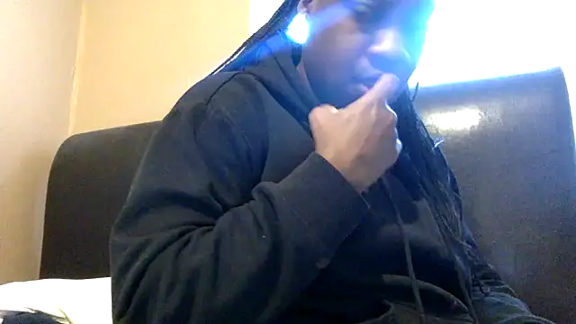 Snapshot of blacksexybeauty31 chatting on March 18, 4:39 pm blacksexybeauty31 online show from March 18, 4:39 pm