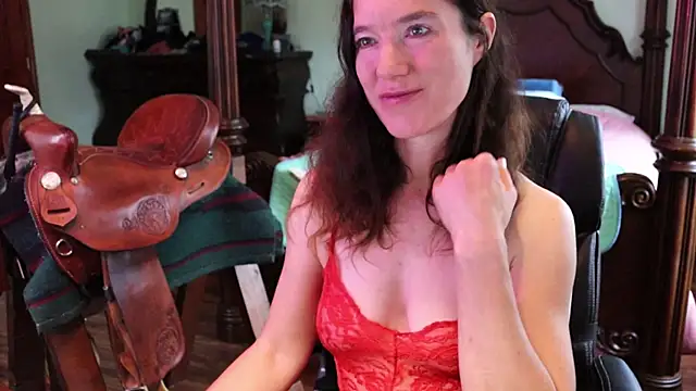 thornburyrose online show from April 15, 5:28 pm