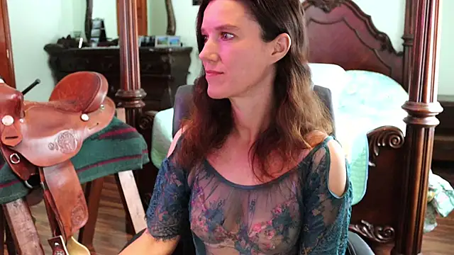 Snapshot of thornburyrose chatting on November 29, 7:03 pm thornburyrose online show from November 29, 7:03 pm