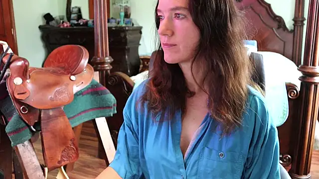 thornburyrose online show from April 3, 5:19 pm