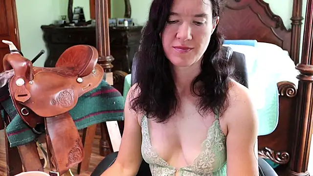 thornburyrose online show from May 1, 4:34 pm