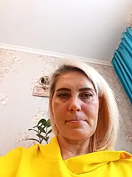 Snapshot of JennyOMay chatting on February 26, 5:51 am JennyOMay online show from February 26, 5:51 am