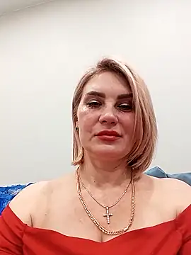 JennyOMay online show from March 22, 2:36 pm