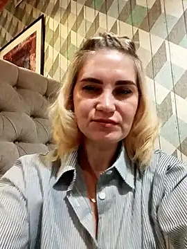 JennyOMay online show from March 25, 5:51 am