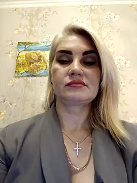 Snapshot of JennyOMay chatting on November 21, 2:54 am JennyOMay online show from November 21, 2:54 am