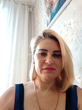 Snapshot of JennyOMay chatting on February 23, 3:52 am JennyOMay online show from February 23, 3:52 am