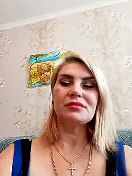 JennyOMay online show from March 18, 8:06 am
