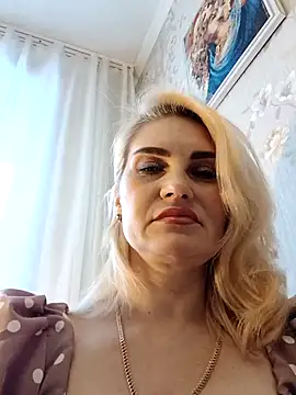 Snapshot of JennyOMay chatting on December 23, 3:50 am JennyOMay online show from December 23, 3:50 am