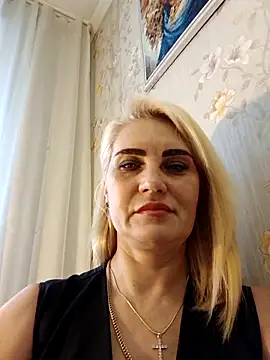 Snapshot of JennyOMay chatting on November 27, 4:13 am JennyOMay online show from November 27, 4:13 am