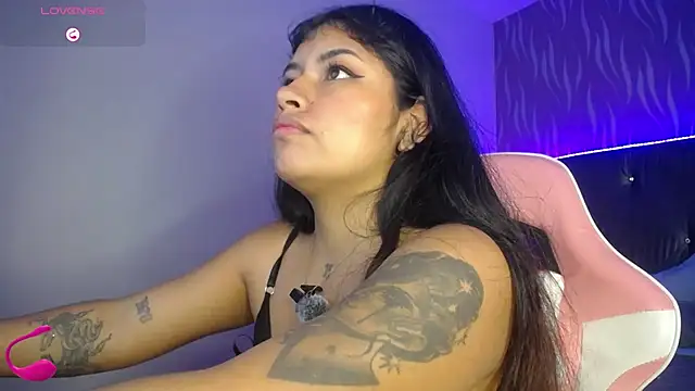 Snapshot of ChantalPetit chatting on July 12, 12:06 pm ChantalPetit online show from July 12, 12:06 pm