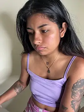 ChantalPetit online show from March 15, 4:03 pm