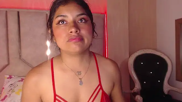 ChantalPetit online show from February 25, 6:52 pm