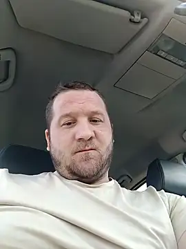 Snapshot of Mariusica1994 chatting on May 7, 7:56 am Mariusica1994 online show from May 7, 7:56 am