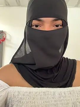 Snapshot of radiagazali chatting on November 5, 3:15 pm radiagazali online show from November 5, 3:15 pm