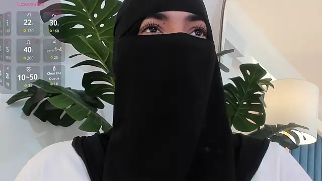 Snapshot of radiagazali chatting on October 28, 6:51 pm radiagazali online show from October 28, 6:51 pm