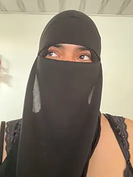 Snapshot of radiagazali chatting on November 13, 6:12 pm radiagazali online show from November 13, 6:12 pm