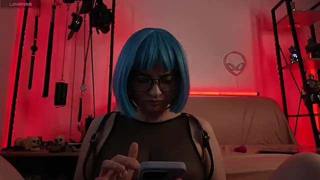 Snapshot of CyberXGoddess chatting on June 23, 8:51 pm CyberXGoddess online show from June 23, 8:51 pm